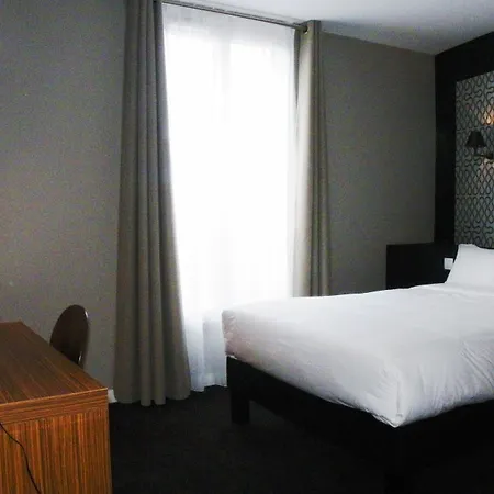 ホテル Les Terres Blanches シャトゥー