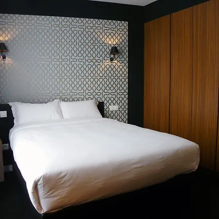 ホテル Les Terres Blanches 2*